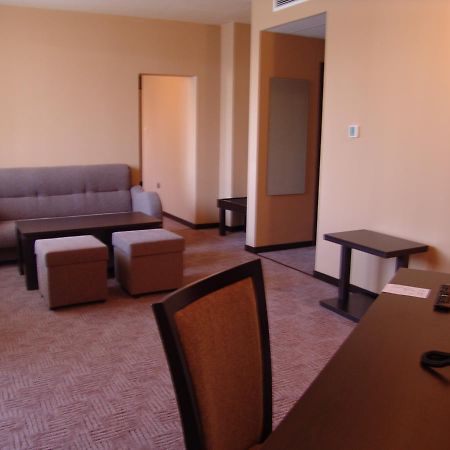 Hotel Ловеч Экстерьер фото