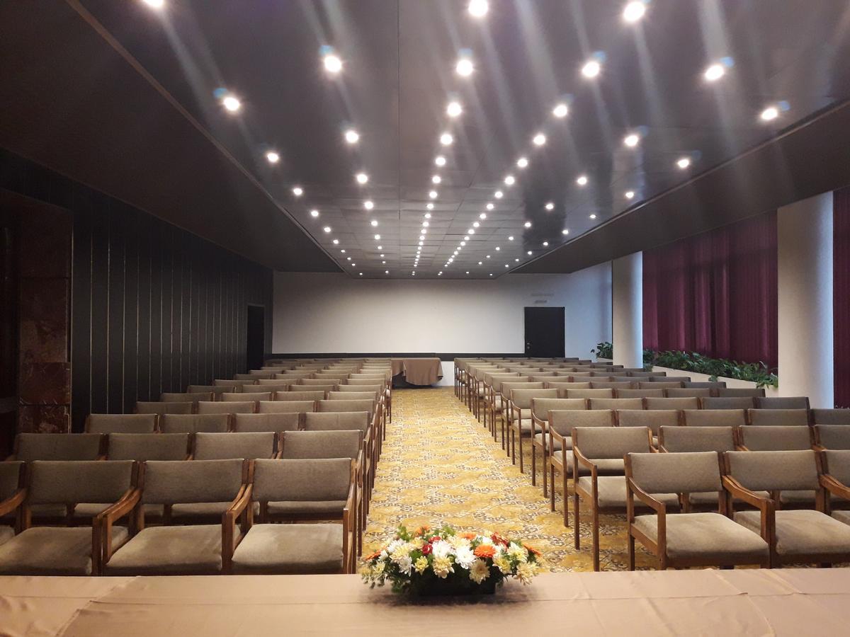 Hotel Ловеч Экстерьер фото